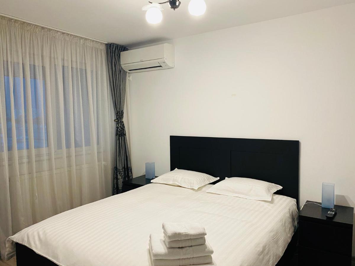 Apartament Cristina Bukares Bagian luar foto