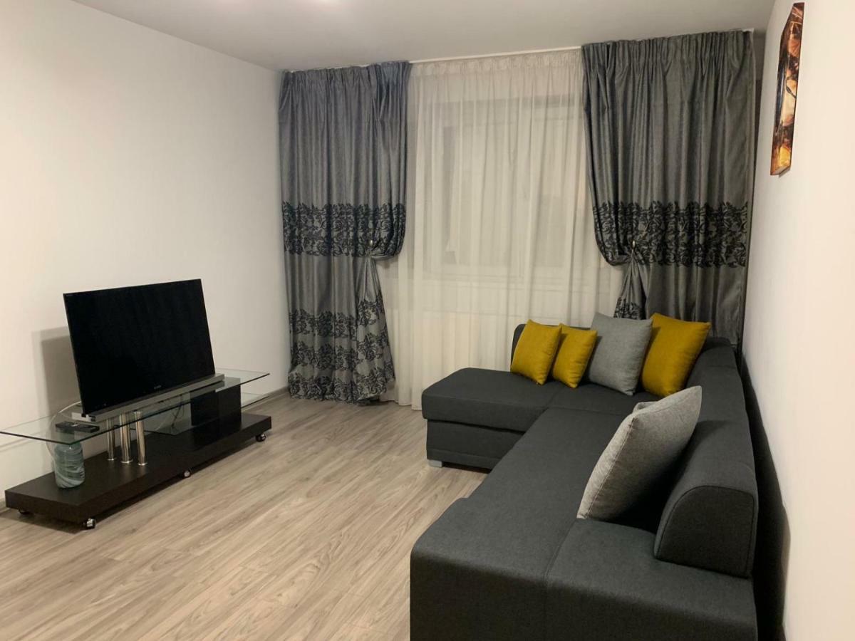Apartament Cristina Bukares Bagian luar foto
